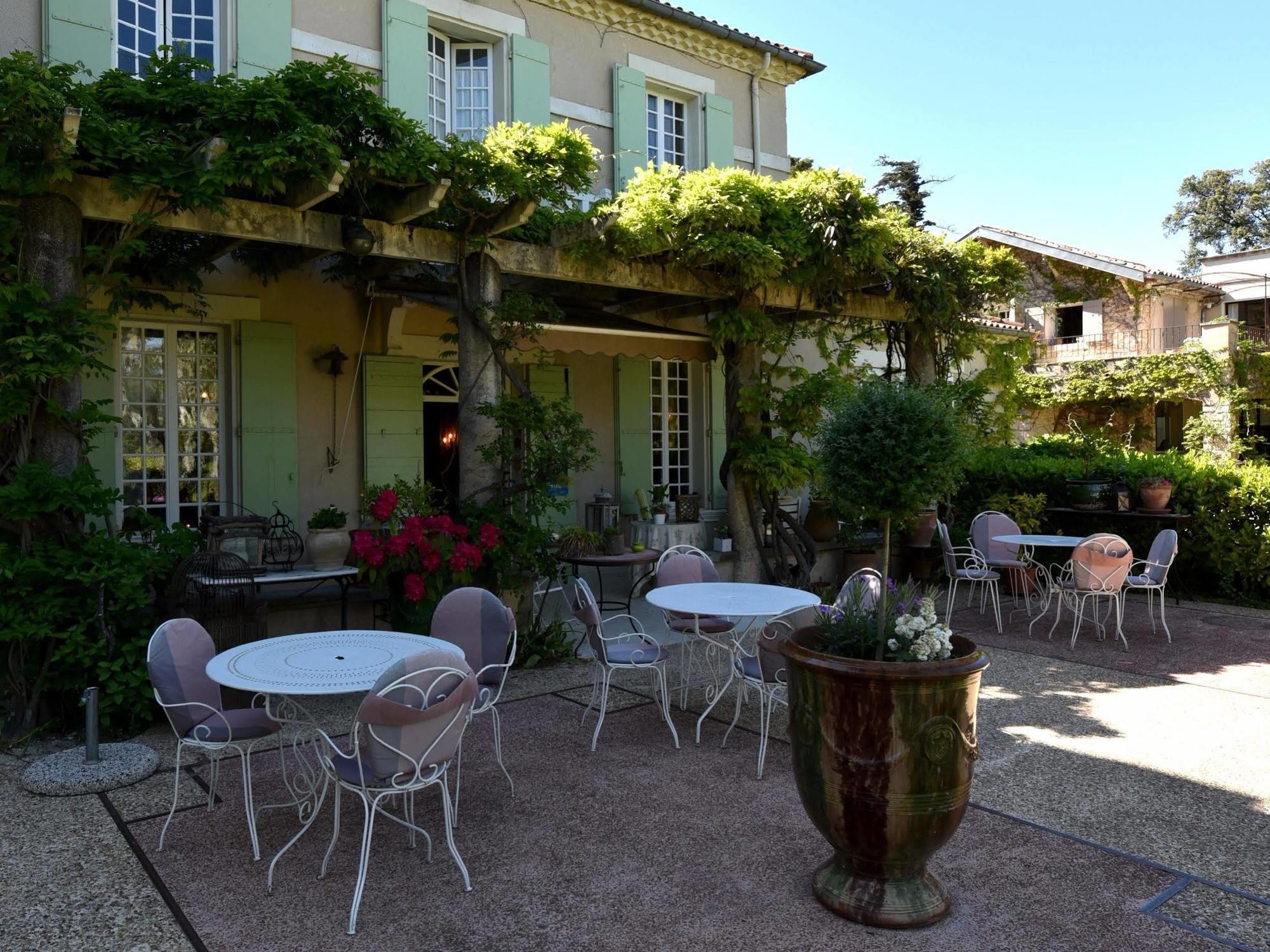 Demeures Et Chateaux Hotel L'Hermitage Pernes-les-Fontaines Εξωτερικό φωτογραφία
